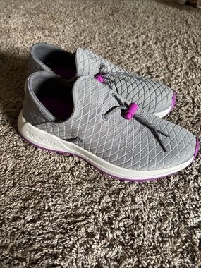 Columbia Gray Quilted Slip-On Walking Shoes with Purple Trim